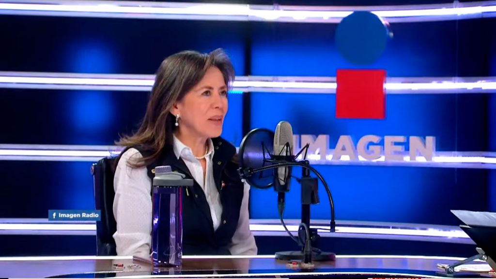 Ana Estrada CEO Brújula Interior en Imagen Radio